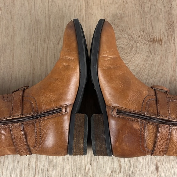 Vince Camuto VC-Phillie Distressed Tall Riding Boot Women’s Size 6M Tan Leather - Picture 7 of 11